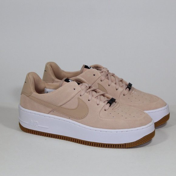 WMNS Nike AF1 Sage Low Casual Shoe - Picture 4 of 6